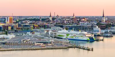 kaupokalda-com-dji_20230613031229_0162_d-pano-sadam-laev-768x384