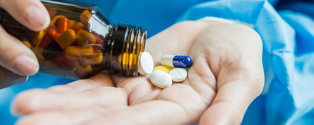 doctor_healthcare_medicine_pills-1
